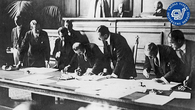 ÇYDD, Lozan Barış Antlaşması'nın 102. Yıl dönümünü 'Tam Bağımsız Türkiye'nin Güvencesi' olarak kutladı