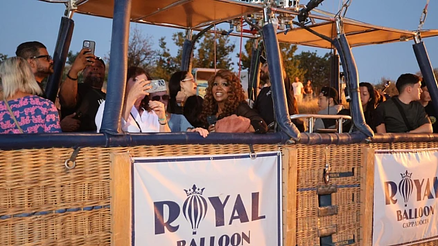 Disko müziğin efsanesi Gloria Gaynor Kapadokya'yı gökyüzünden keşfetti