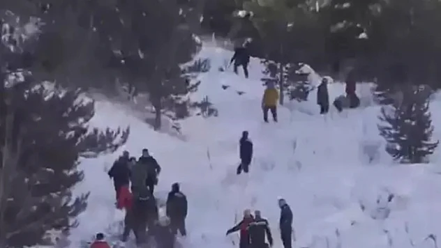 Erzurum'da Sporcular Çığ Felaketine Yakalandı: 5 Yaralı