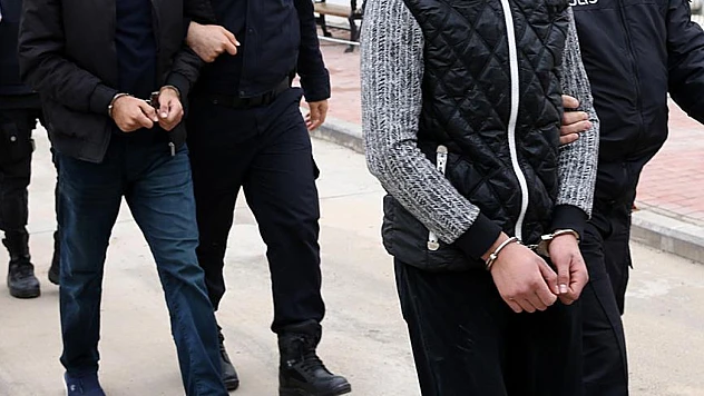 FETÖ operasyonu! 3 kişi tutuklandı