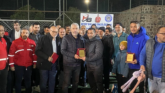 İzmir'de bağımlılıkla mücadelede sporun iyileştirici gücü vurgulandı