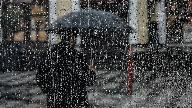 İzmir'de sıcaklar düşüyor: Ödemiş ve Tire'ye yağmur geliyor