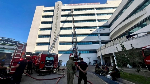 İzmir İtfaiyesi Torbalı Devlet hastanesindeki yangına müdahale etti
