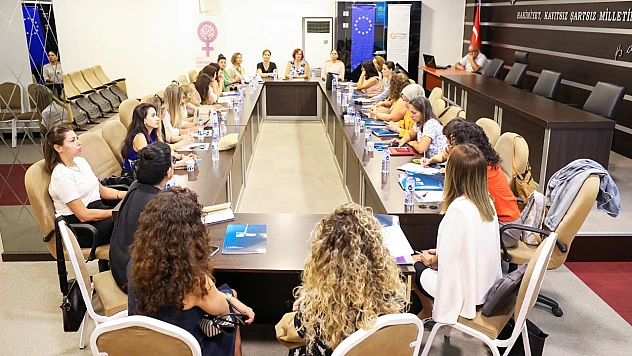 Kadına şiddete karşı Narlıdere'de güçlü dayanışma