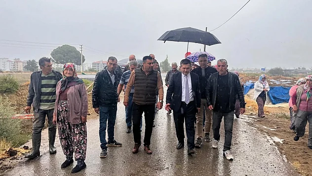 Kaymakam Hakan Yavuz Erdoğan Hürriyet Mahallesi'nde vatandaşların sorunlarını dinledi