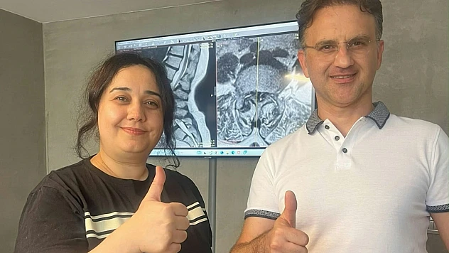 Kendini Türk doktorlara emanet etti