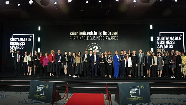 Konak Belediyesi'ne sürdürülebilir iş ödülleri'nden gururlandıran ödül