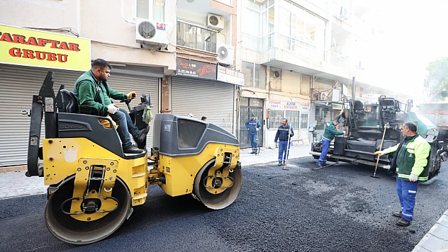 Konak'ta Asfalt ve Kaldırım Çalışmaları Hızla Devam Ediyor