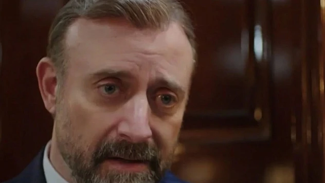 Kral Kaybederse Fragmanına Halit Ergenç'in Saçları Damga Vurdu