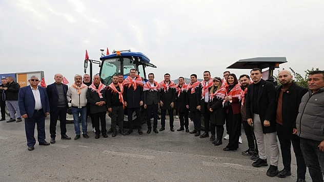 Menderes'te mandalina üreticilerinden traktörlü eylem: 'Artık Yeter'