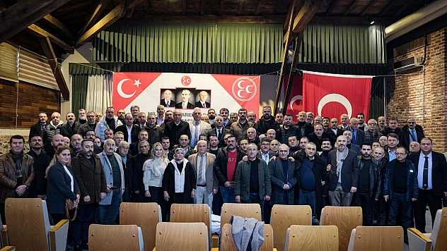 MHP İzmir teşkilatından yeni yıl istişaresi:'İzmir, Türk Yüzyılı'nın Güçlü Merkezi Olacak'