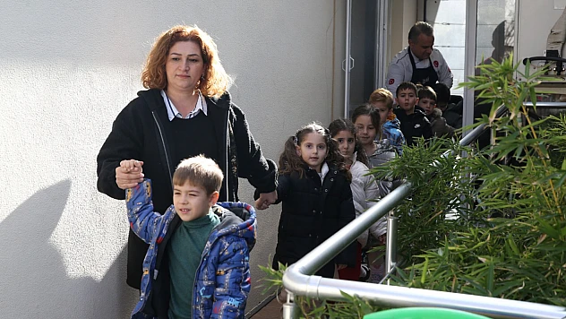 Miniklerden deprem tatbikatı