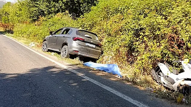 Motosikletle gezmeye gelen karı-koca trafik kazasında hayatını kaybetti