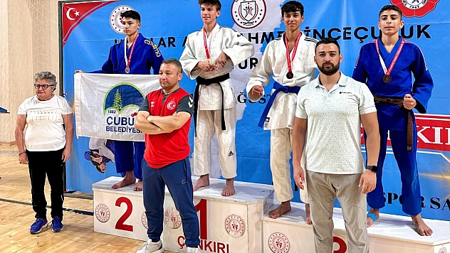 Niğdeli judocular Çankırı'dan madalyalarla döndü