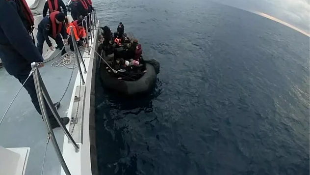 Seferihisar açıklarında düzensiz göçmen operasyonu