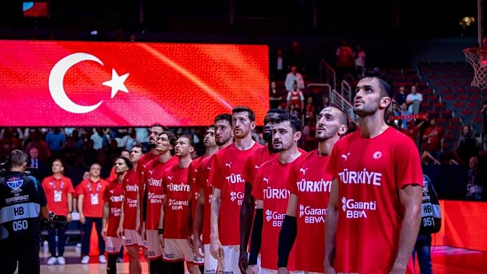 12 Dev Adam 24 yıl sonra EuroBasket'te yarı finalde!