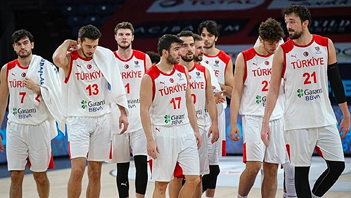 12 Dev Adam durdurulamıyor! EuroBasket 2025'te 4'te 4 yaptı