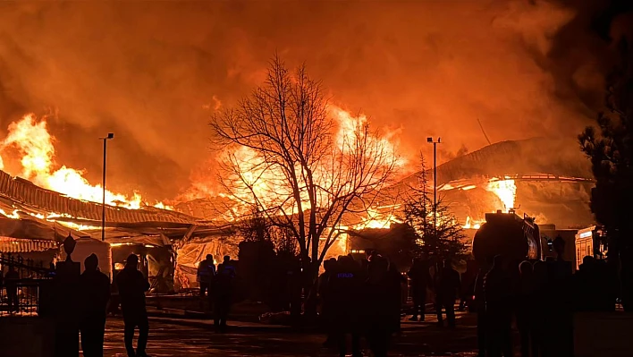 Afyon'da korkutan yangın!