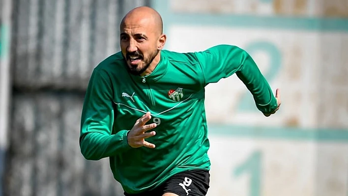 Aliağa FK, Ahmet İlhan Özek'le temasa geçti