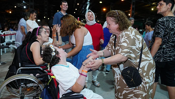 Ayvalık'ta 33. engelliler kültür, sanat ve spor etkinlikleri coşkuyla tamamlandı