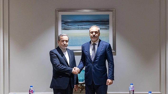 Bakan Fidan İranlı mevkidaşı ile görüşme gerçekleştirdi