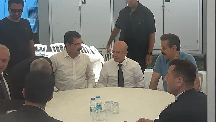 Bakan Şimşek ağabeyinin vefatı sonrası taziyeleri kabul etti