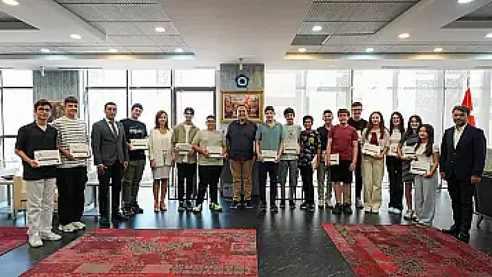 Başkan Dutlulu'dan LGS şampiyonlarına tebrik ziyafeti