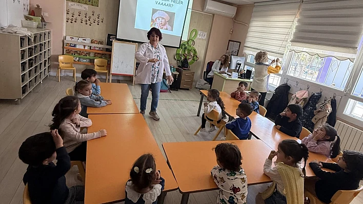 Bayraklı Belediyesinden miniklere ağız ve diş sağlığı eğitimi