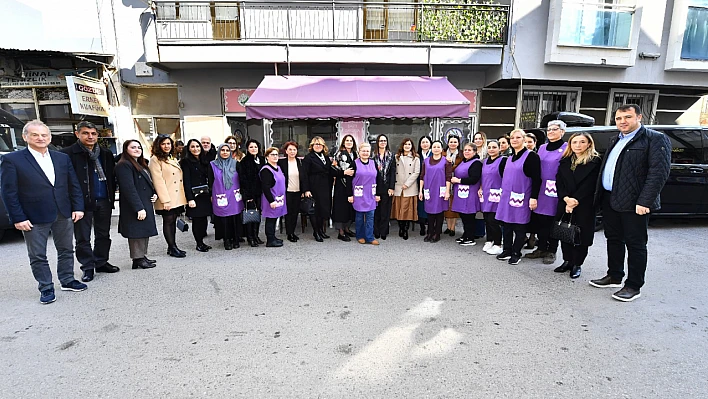 Belediye başkan eşleri kadın dayanışmasına destek buluşması