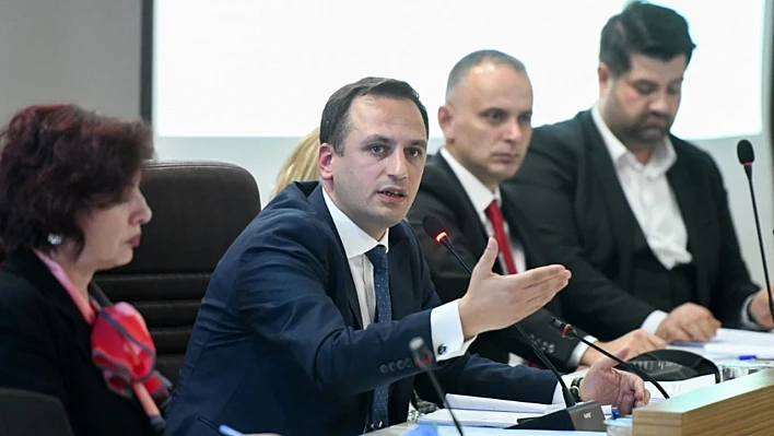Bornova Belediyesi'nden Astronomik Rayiç Bedel Zammı: AK Parti'den sert tepki