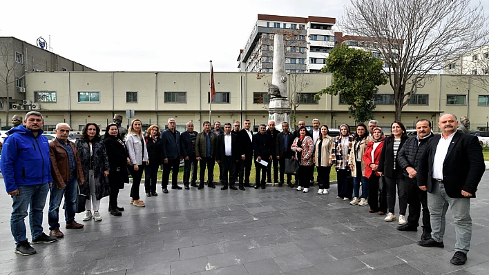 Bornova muhtarlar akademisi başladı