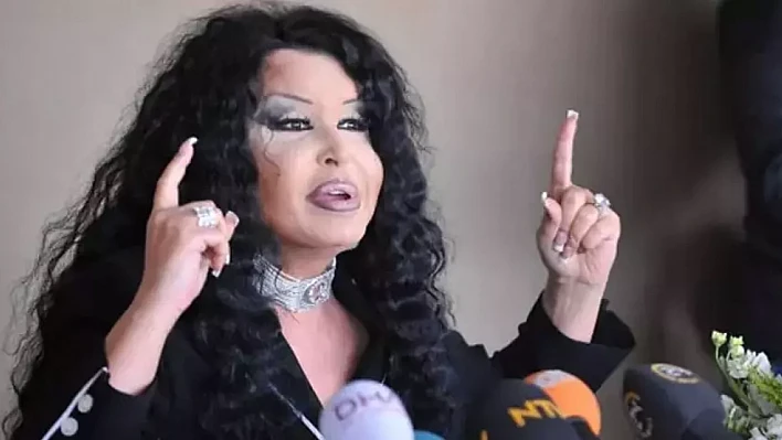 Bülent Ersoy'dan dikkat çeken ekonomi yorumu: 'Bu kelimeyle yan yana gelemeyiz'