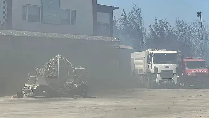 Çanakkale Kepez'de orman yangını işletmelere sıçradı