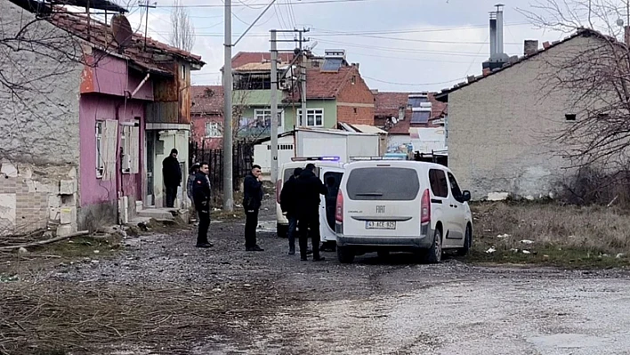 Cani koca hamile eşini silahla vurdu!