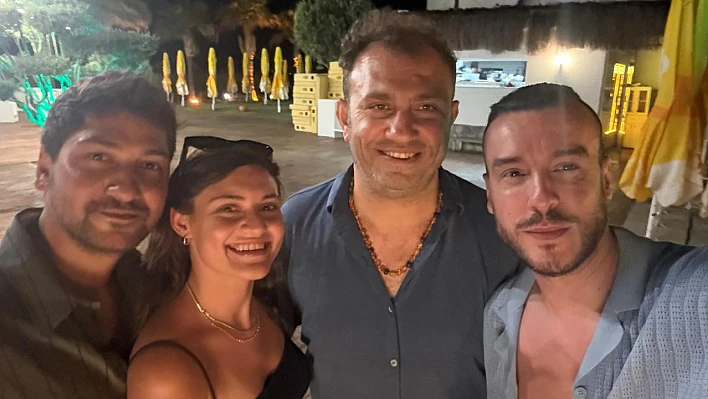 Cem Adrian, tatil için Ayıbalığı Beach Club'da