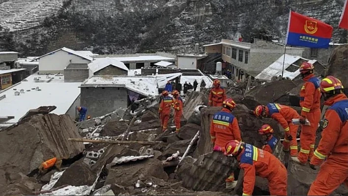 Çin'de heyelan faciasında 30 kişi kayboldu