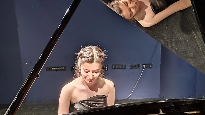 Defne Kırıcı, 17 yıl önce tedavi gördüğü hastanede konser verecek