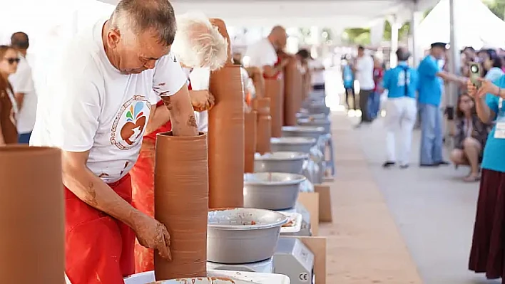 Dünya Menemen'de buluşuyor: Çömlek Festivali başlıyor