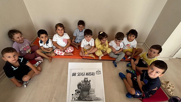 'Geleceğin Atölyeleri' ile yuvamız İzmir'in çocukları üniversitelilerle buluşuyor