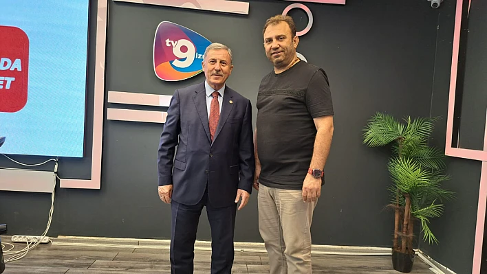 Gelecek Partisi Muğla Milletvekili Selçuk Özdağ, İzmir'de yerel basının güçlü temsilcileriyle bir araya geldi