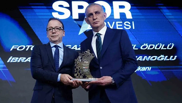 Hacıosmanoğlu'na 'Türk Futboluna Üstün Hizmet' Ödülü