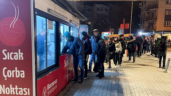 Her sabah bin kişiye sıcak çorba ikramı
