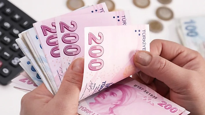 Hükümetten memur ve emekliye yüzde 10 zam teklifi