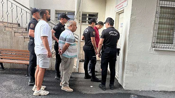 İBB soruşturmasında gözaltına alınan 44 kişi sağlık kontrolünden geçti
