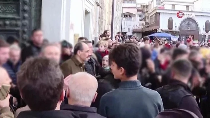 İbrahim Kalın, Colani ile Şam'daki Emevi Camii'nde Namaz Kıldı
