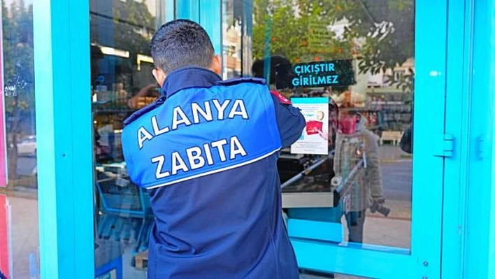 İki zincir markette tarihi geçmiş süt skandalı