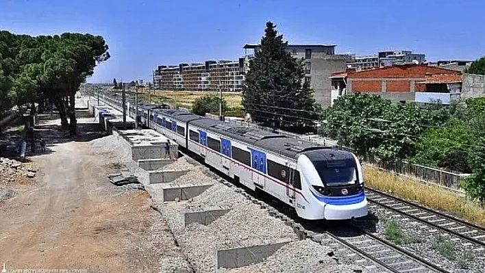 İZBAN seferleri aksamadan sonra yeniden başladı