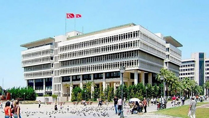 İzmir Büyükşehir'den Kentsel Dönüşüm Açıklaması: 'Gecikmeler Eski Dönemin Eseri, Biz Tamamlayacağız'