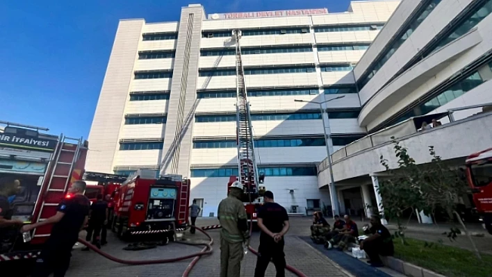 İzmir İtfaiyesi Torbalı Devlet hastanesindeki yangına müdahale etti