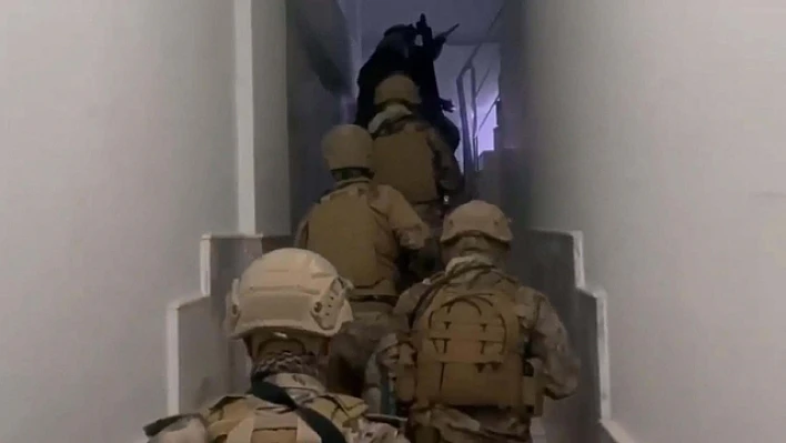 İzmir merkezli 17 İlde DEAŞ operasyonu: 26 kişi gözaltında